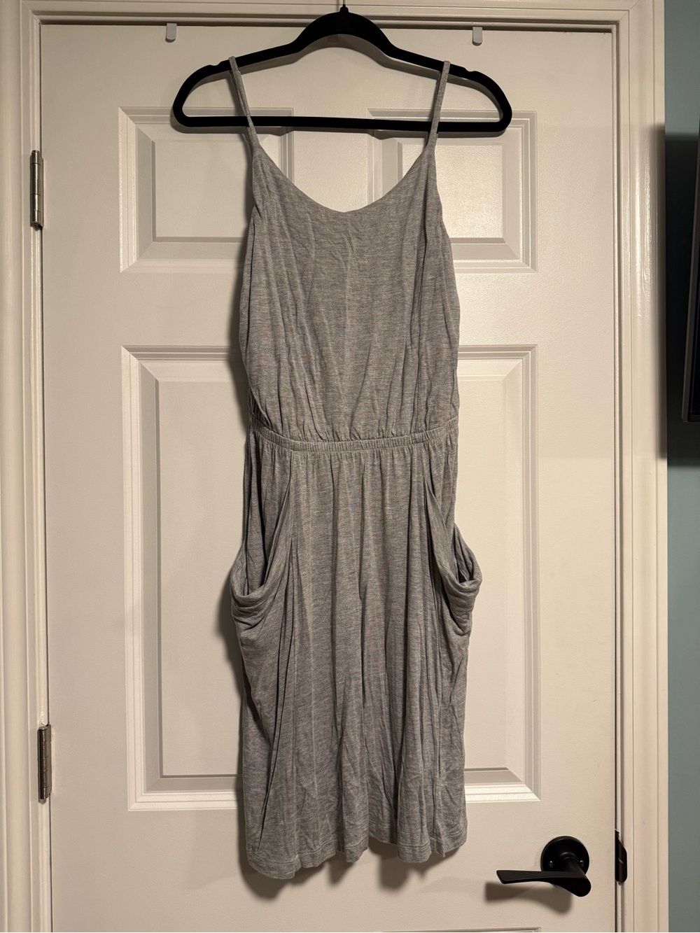 GAP Light Gray Sleeveless Midi Dress with Pockets